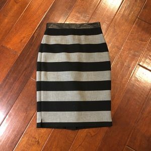 Banana Republic Black/Gray Pencil Skirt